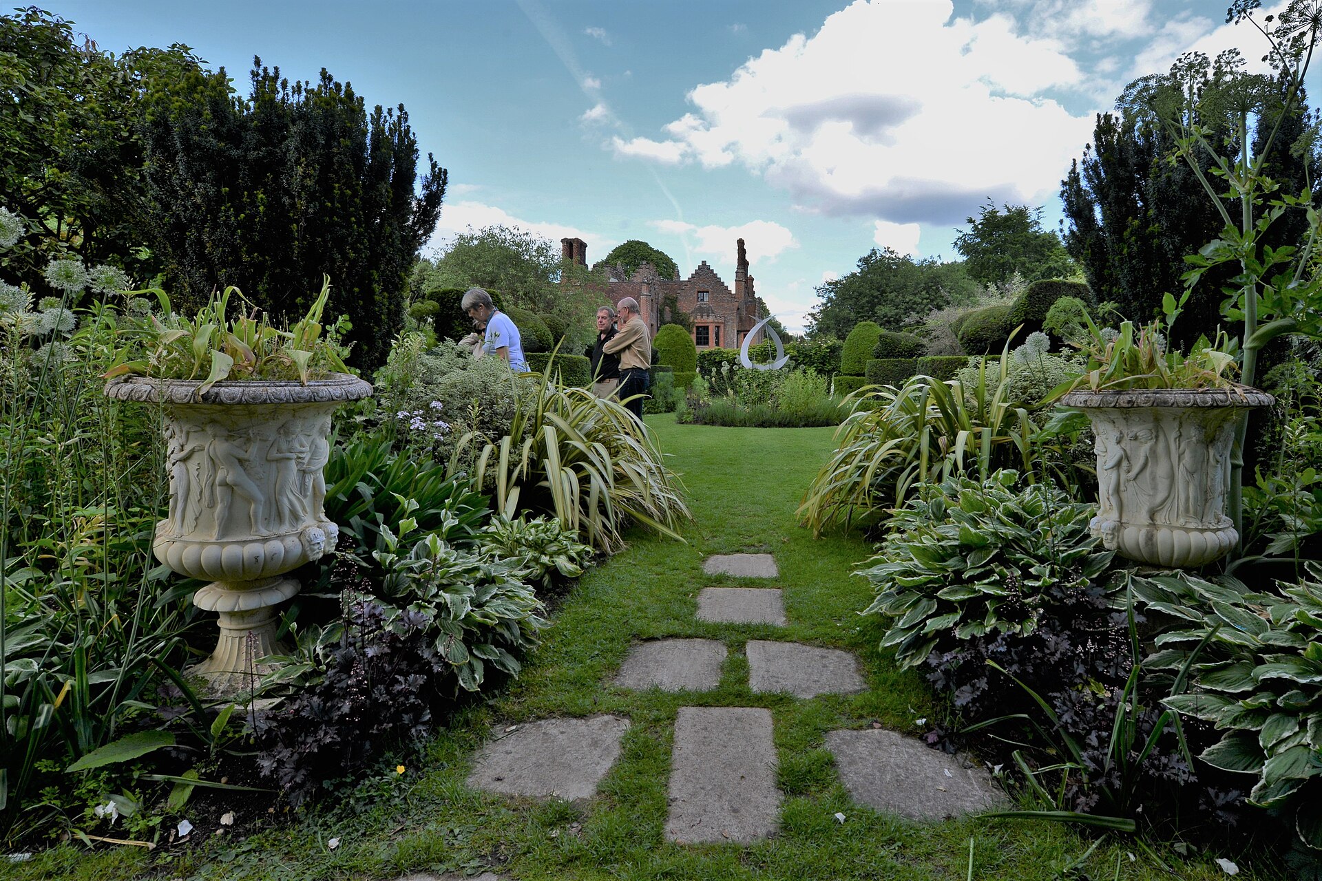 Aurelia Manor Grounds