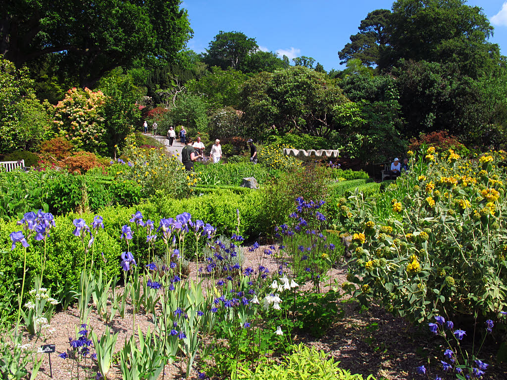 Lumière Parterre Gardens